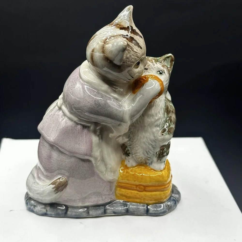 BEATRIX POTTER'S - Tabitha Twitchit and Miss Moppet Beswick‎ England